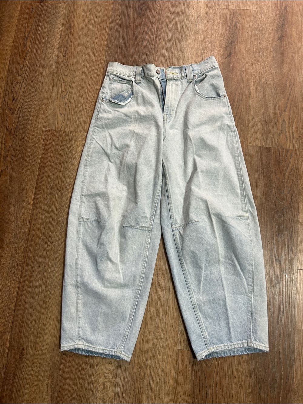 BDG Light Wash Wide-Leg Jeans
